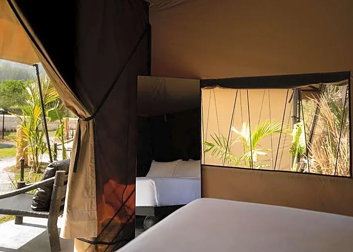Campo de lujo Toteme Glamping And Hot Spring Kintamani 4*